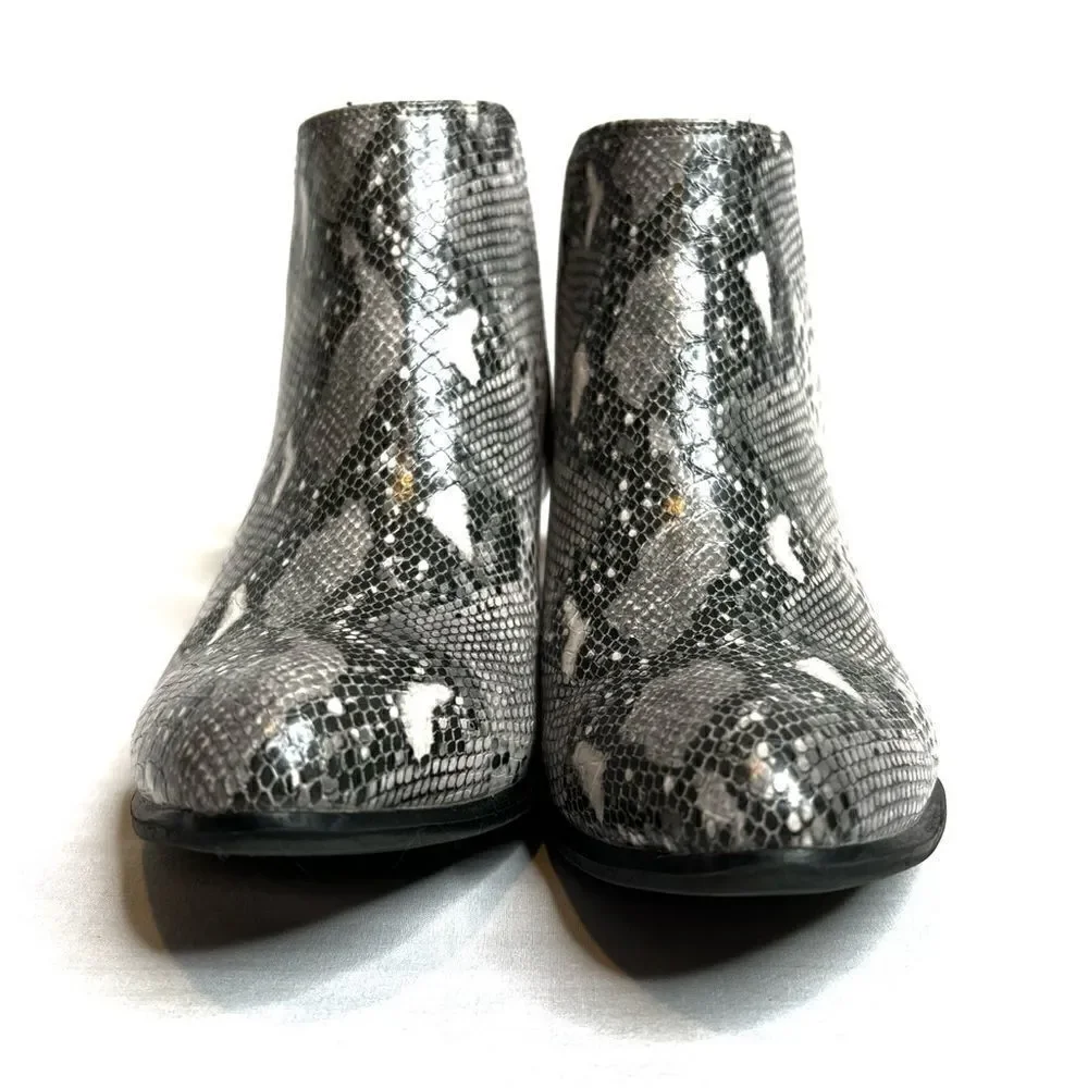Esprit black and gray snakeskin print Tiffany ankle booties size 6